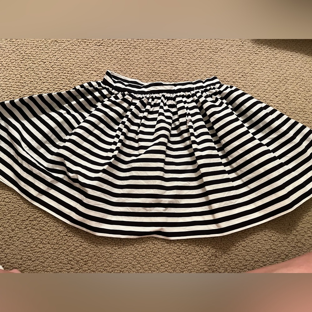Kate Spade only lightly worn black and white striped skirt!